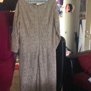 Size 14W gold dress